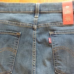 Levi's jeans plus 18W S short 415 classic bootcut